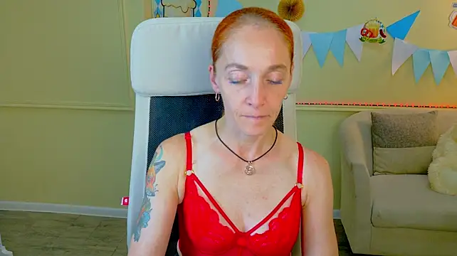 BreeTernern Live XXX chat