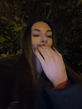 AmelieCrystal's Live XXX Chat