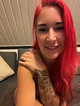black-flamingo webcam show