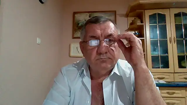Онлайн чат XXX machomale3