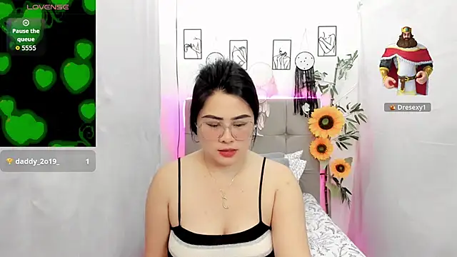 Ccinamonjazz's Live XXX Chat