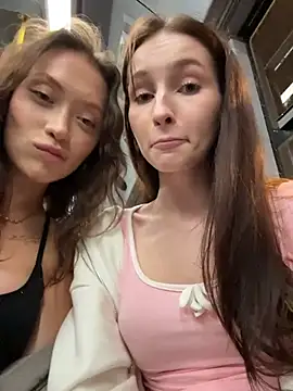 -missbehaving- Live XXX Chat