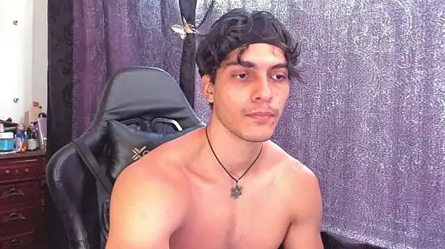 Онлайн чат XXX Corey_Vale