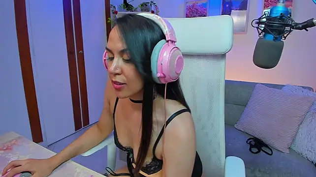 Chatroom XXX en direct de VenusIslove