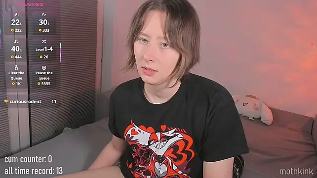 XXX chat uživo modela mothkink