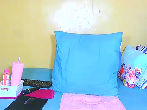 Suzzy_Q Chat XXX in diretta