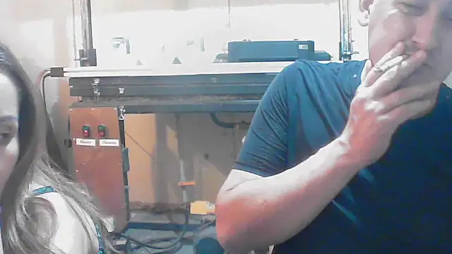 DenMaretxx Pertunjukan Webcam