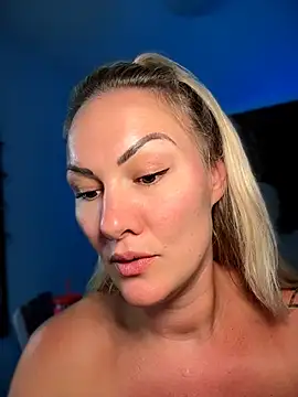 NastyMilf_ – Live XXX-chat