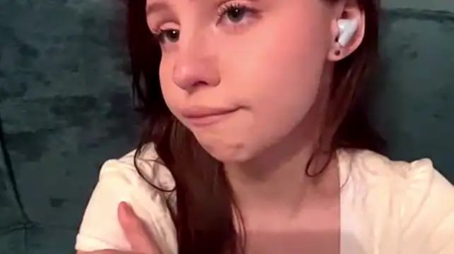 Chat +18 de KittyShyy ao vivo