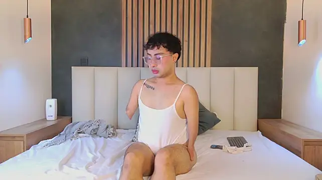 Онлайн чат XXX Sam_Velvett
