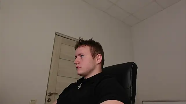 Richard_Dullas Adlı Modelin Canlı XXX Sohbeti