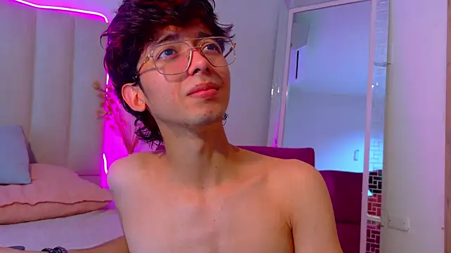 Twink_Sebas7 élő XXX-chatje