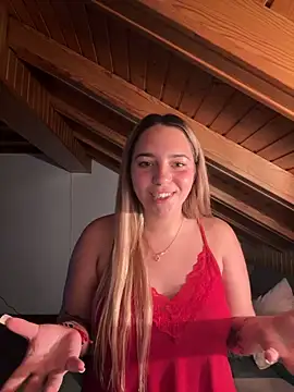 Naomi-Klein's Live XXX Chat