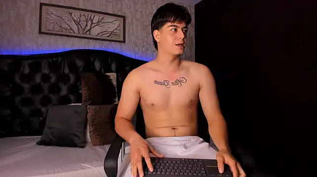 MaxCruz_ – Naživo XXX chat