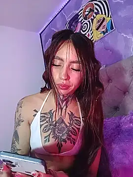 Chat XXX en directo de Rouxx_1