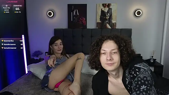 FreyaLoups – Naživo XXX chat