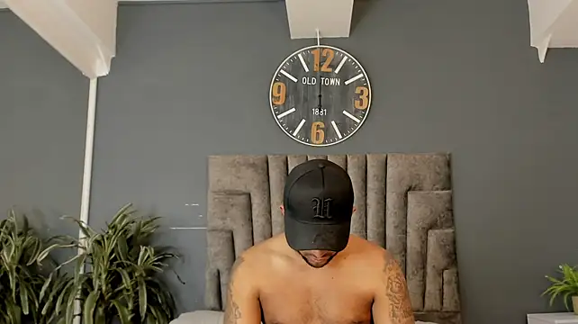 Robin_Rief Chat XXX in diretta
