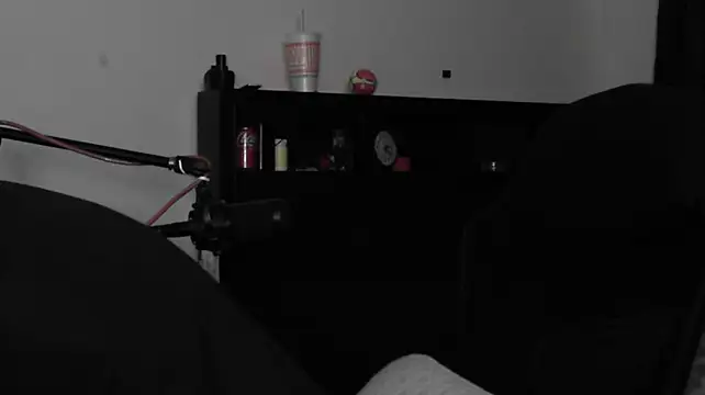 DevilPup75_ Chat XXX in diretta