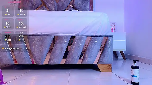 Chat +18 de Jazmin_graygr ao vivo