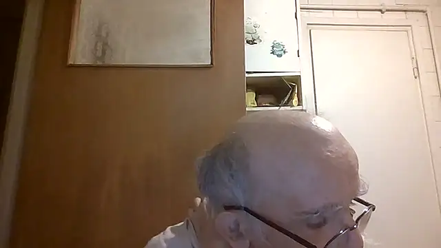 mariusica1@xh Live XXX Chat