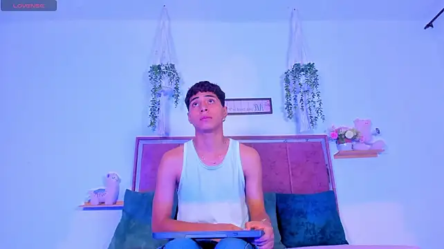 Steven_Graham Chat XXX in diretta