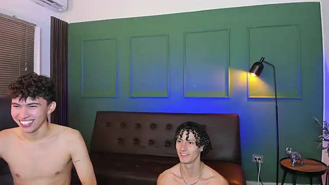 Fun_BoysWのライブXXXチャット