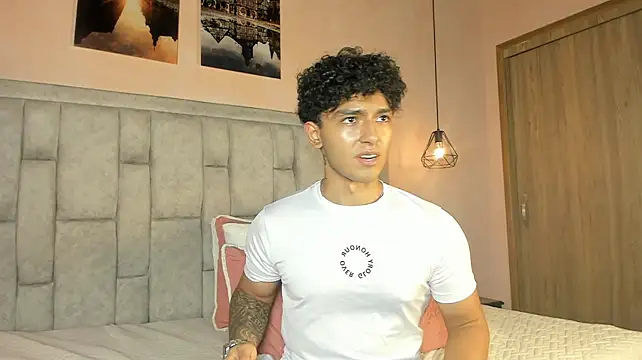 Kairoxxx_ Chat XXX in diretta