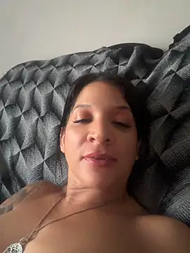 BiaDomeBiaDominatrix's Live XXX Chat