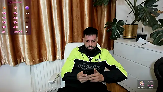 TommyDum Chat XXX live