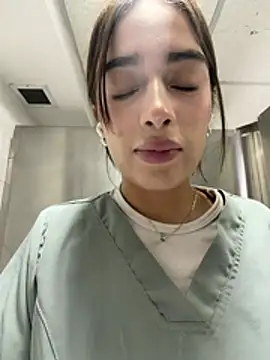 Chat XXX en directo de Sweet_Milaa1