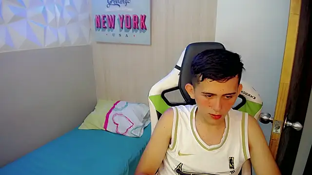 JaxBlue_ XXX чат на живо