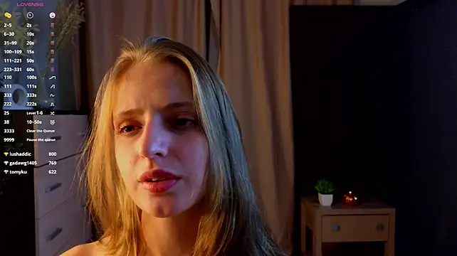 FayeLivingston Chat XXX live