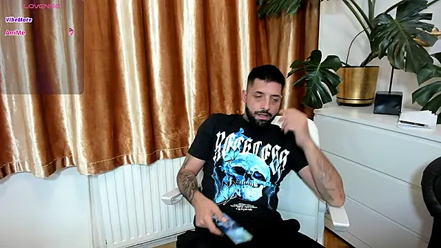 TommyDum Live XXX Chat