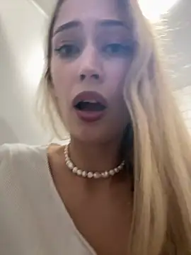 Živý XXX chat blonde_exe