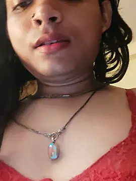 XXX chat uživo modela SweetTsAngel