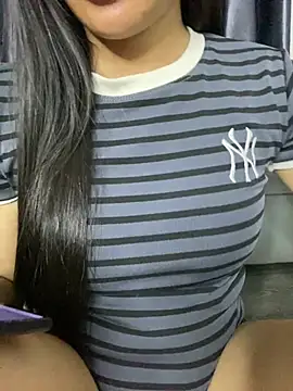 Ly_Coca2's Live XXX Chat