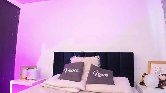 Chat XXX en directo de melanie_roux__