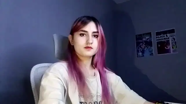 MayaGrins' Live XXX Chat