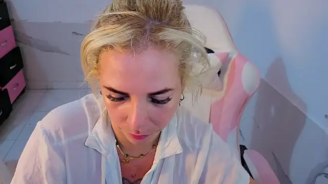 HannaBrave Live XXX-Chat