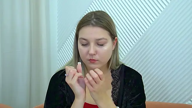 TinnaBurton Adlı Modelin Canlı XXX Sohbeti