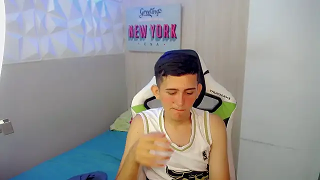 Chat XXX en directo de JaxBlue_