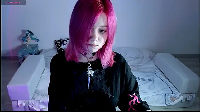 XXX chat uživo modela Hikkacat
