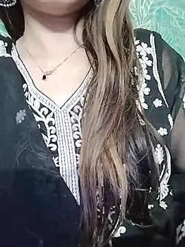 Živý XXX chat Noor_Darliing