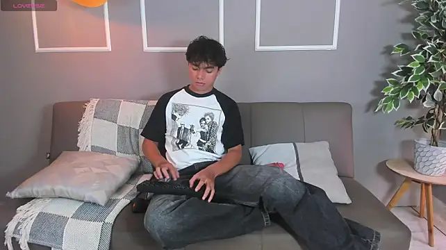 Živý XXX chat Honeymoon_sariel