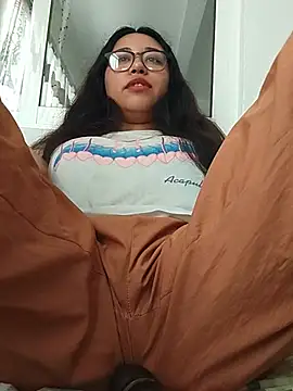 _MayaOniOni_'s Live XXX Chat