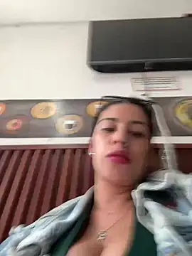 צ'אט XXX בשידור חי של Nathaly_12