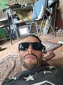 צ'אט XXX בשידור חי של Toycockhot