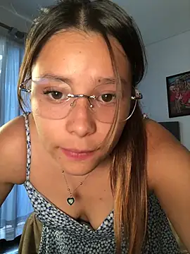 Chatroom XXX en direct de 3littles