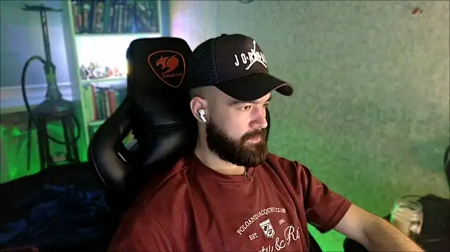 Živý XXX chat _Serious_Man