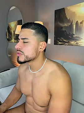 ApoloMakris Adlı Modelin Canlı XXX Sohbeti